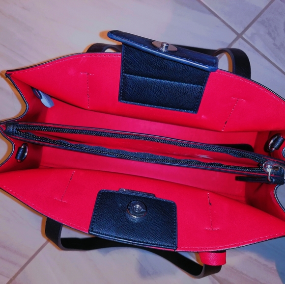 Guess Ladies Handbag - Picture 5 of 7